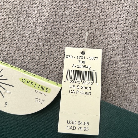 Aerie OFFL/NE high rise short green leggings - tags still attached - Picture 3 of 3